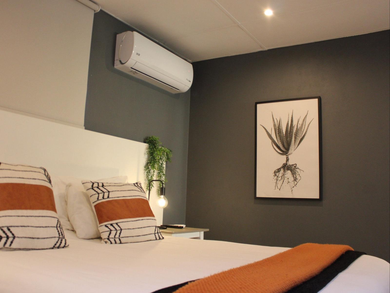Standard Queen Room 3